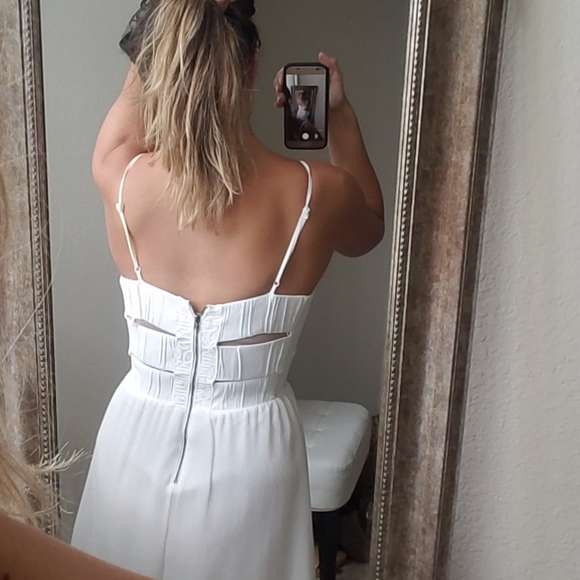 SOLD | White lace dress - Picture 7 of 9